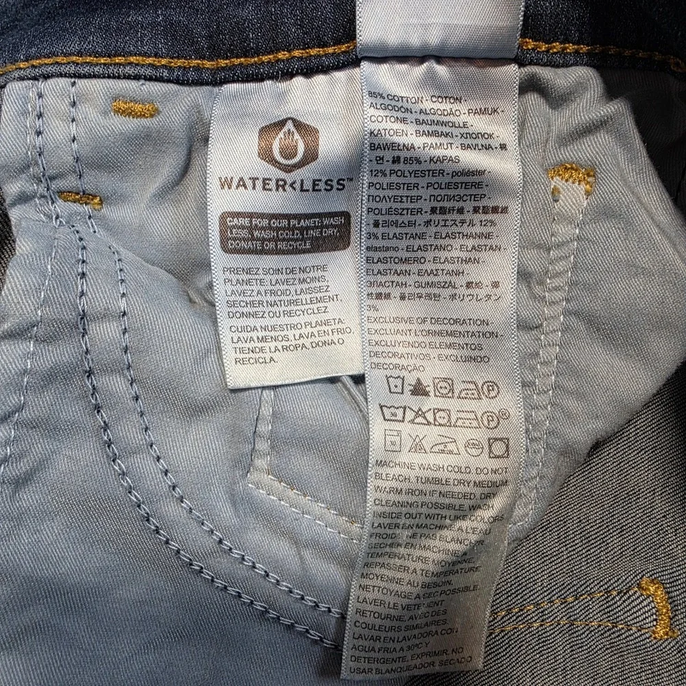 Levi's Women 18W M Blue 720 High‎ Rise Pants Super Skinny Distressed Jeans